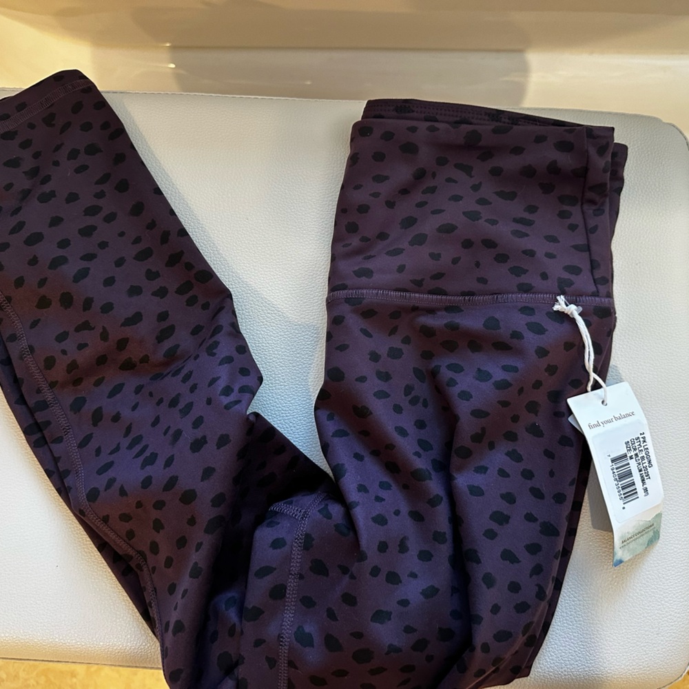 Balance Collection Dark Purple and Black Spotted Leggings Medium NWT